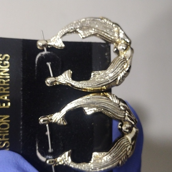 Women's Stunning Gold tone Hoop Design Drop Light Earrings,  1.3-inch drop #2 - Picture 3 of 4